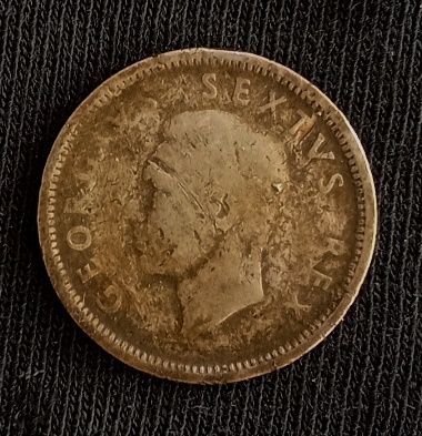 sixpence1.jpg