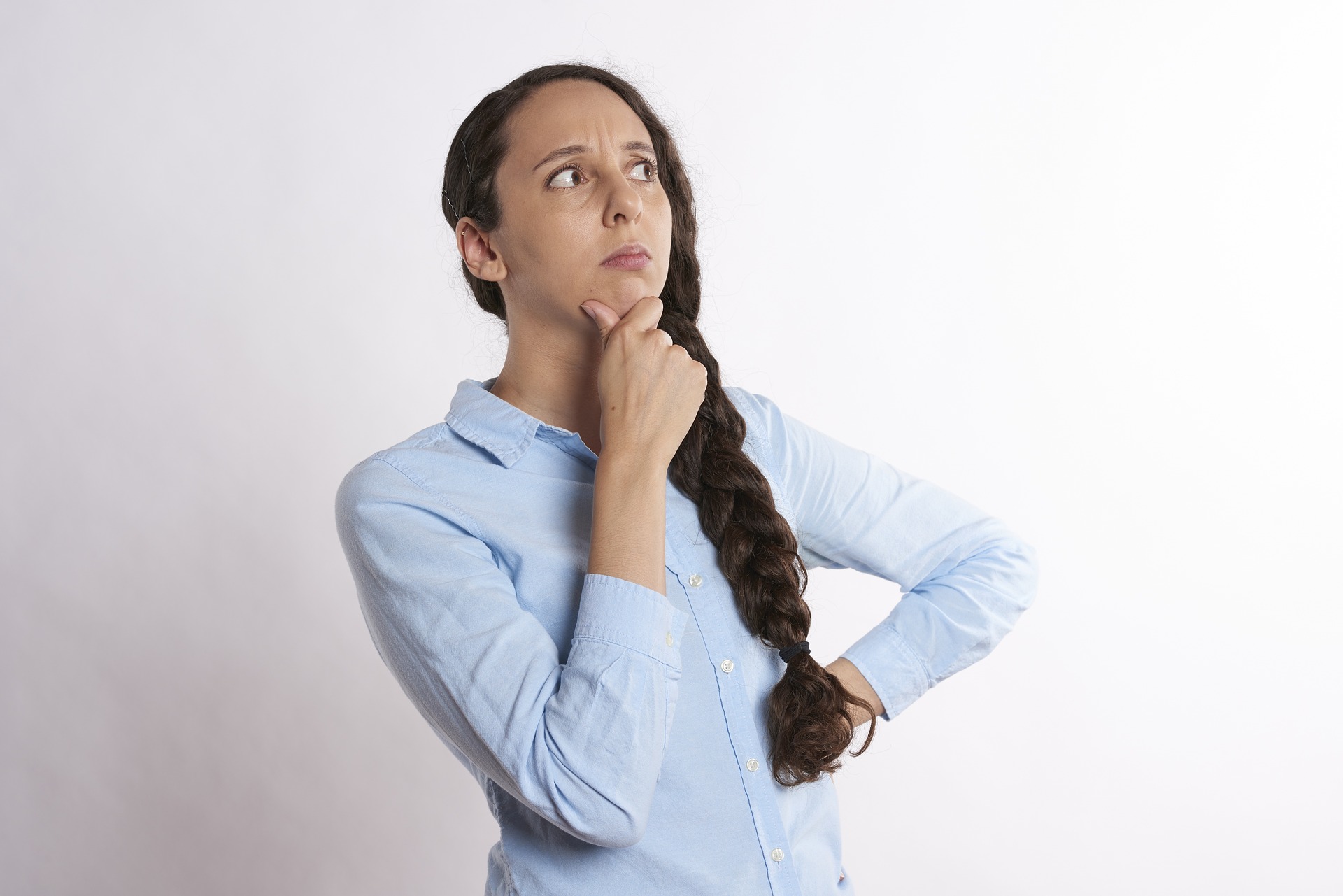 thinking-gc6093e573_1920.jpg