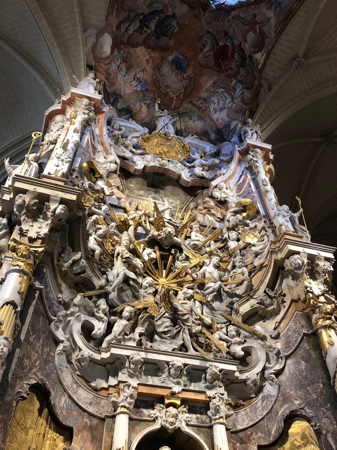 LINE_ALBUM_Toledo2_240124_4.jpg