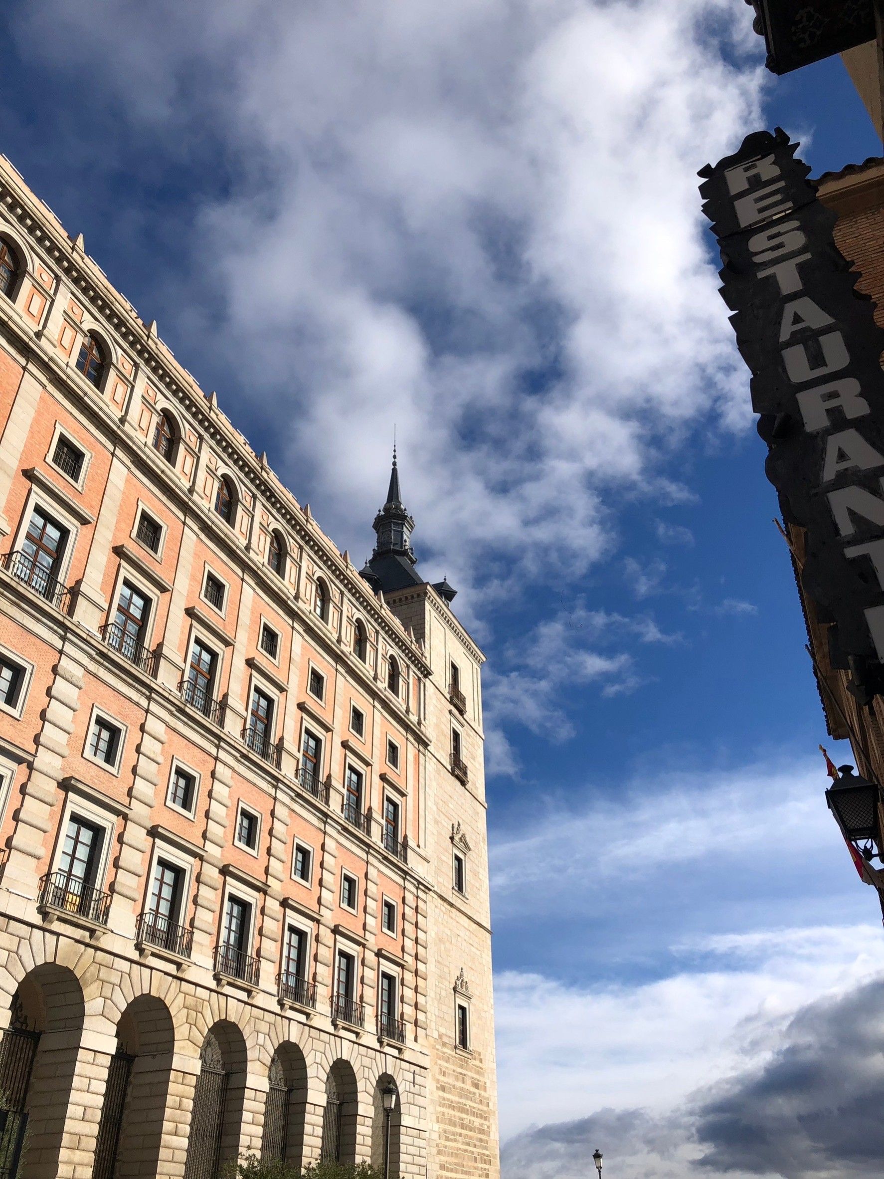 LINE_ALBUM_Toledo_240122_20.jpg