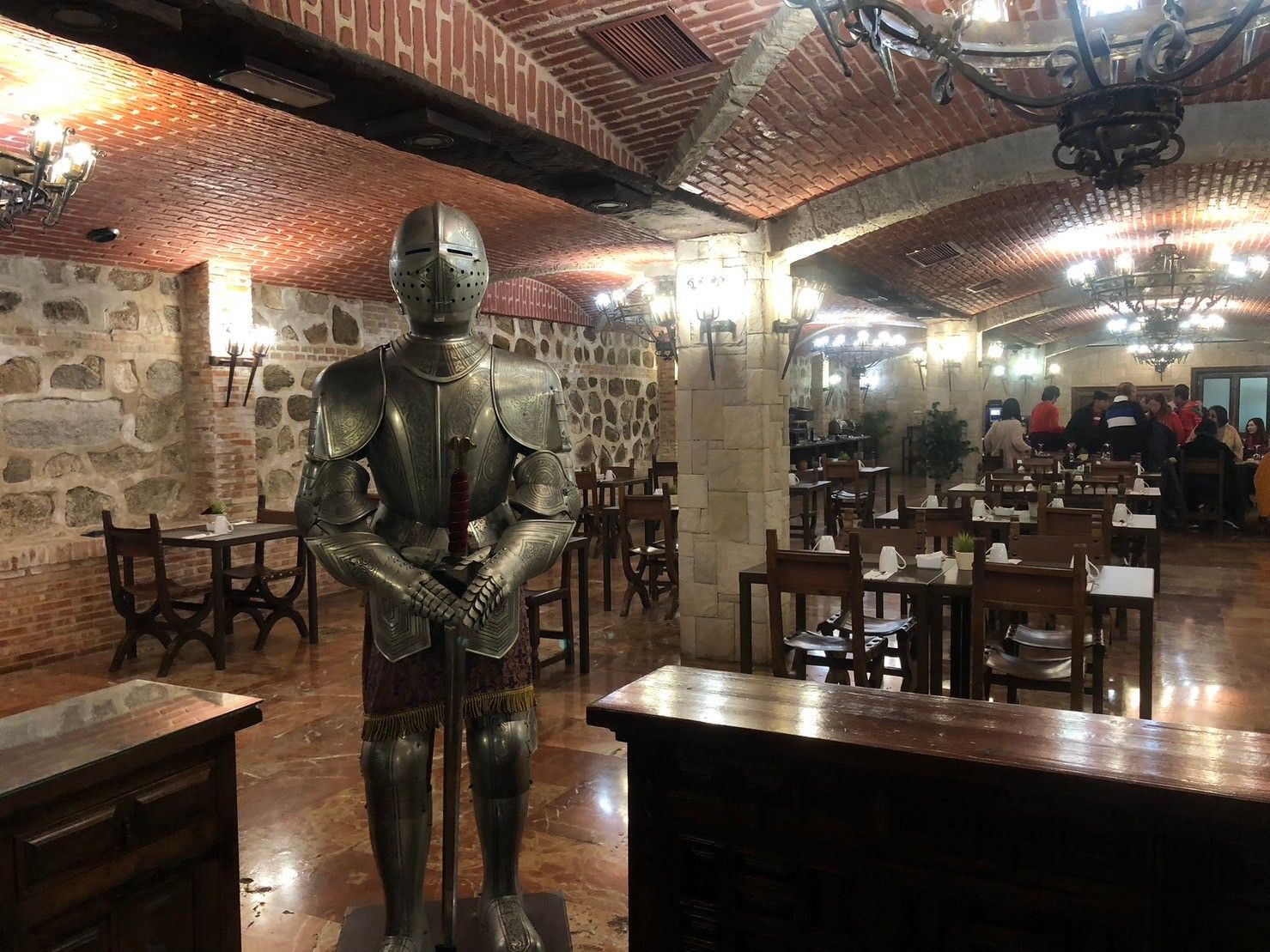 LINE_ALBUM_Toledo4 lunch_240126_15.jpg