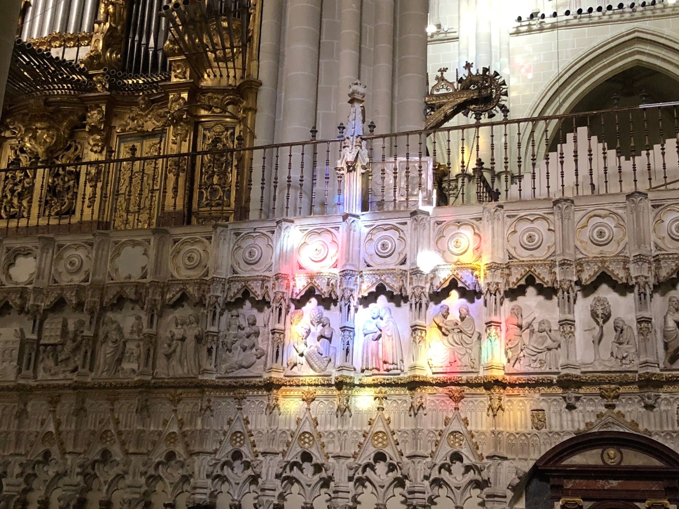LINE_ALBUM_Toledo2_240125_3.jpg