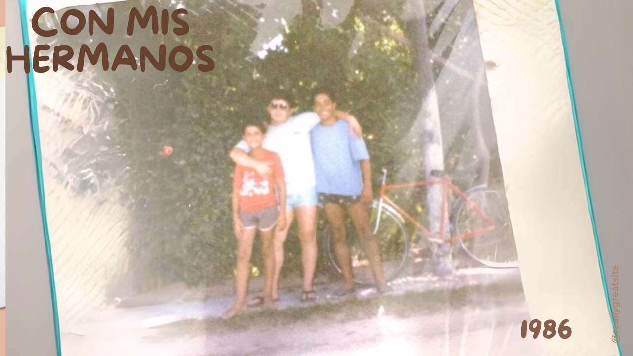 Mis hermanos (1).png