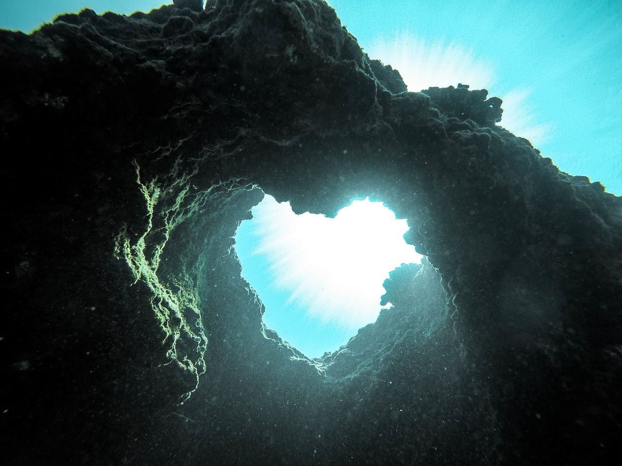 sea-2606582_1280.jpg