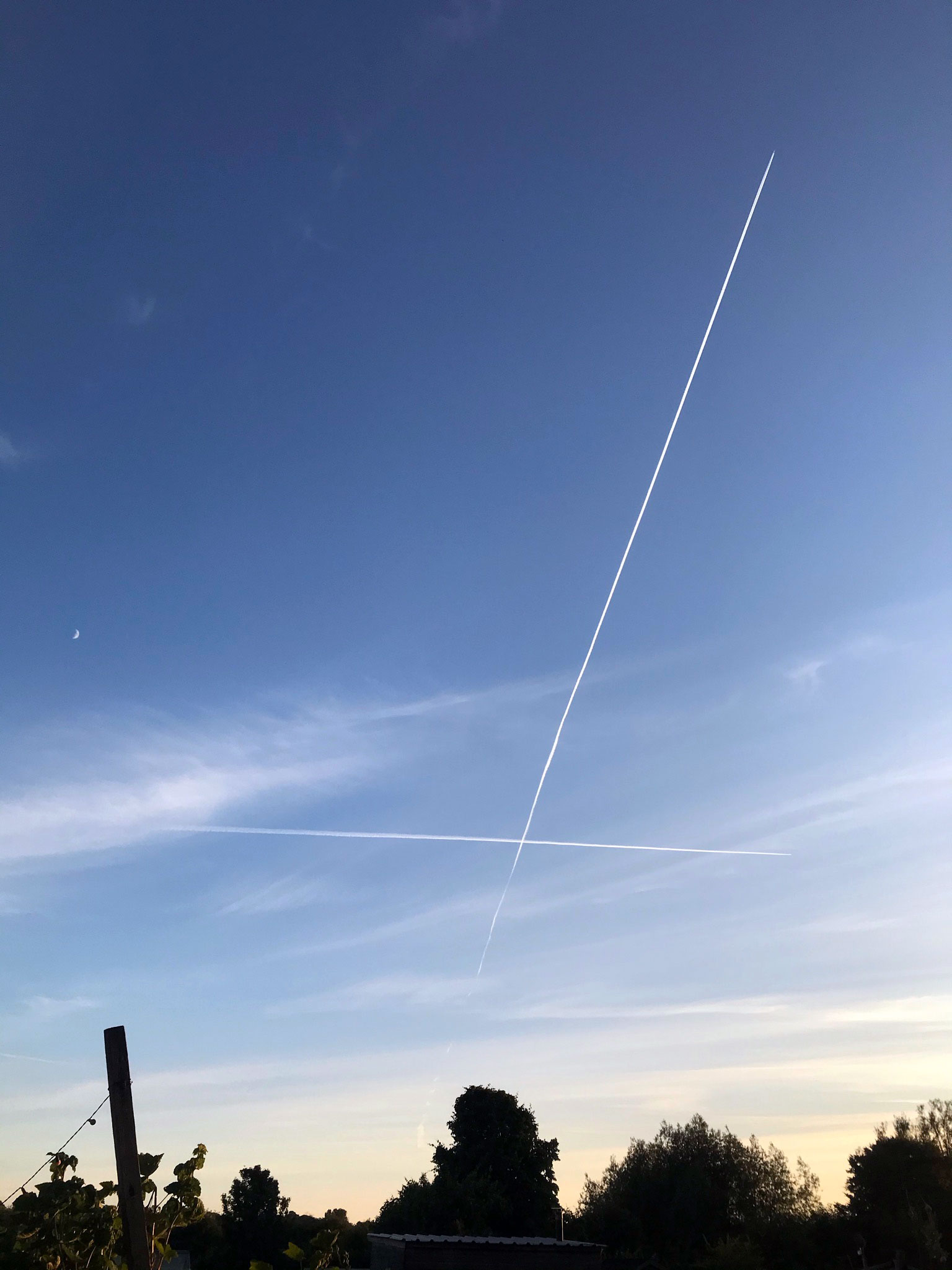 skycross_moon_iphone.jpg