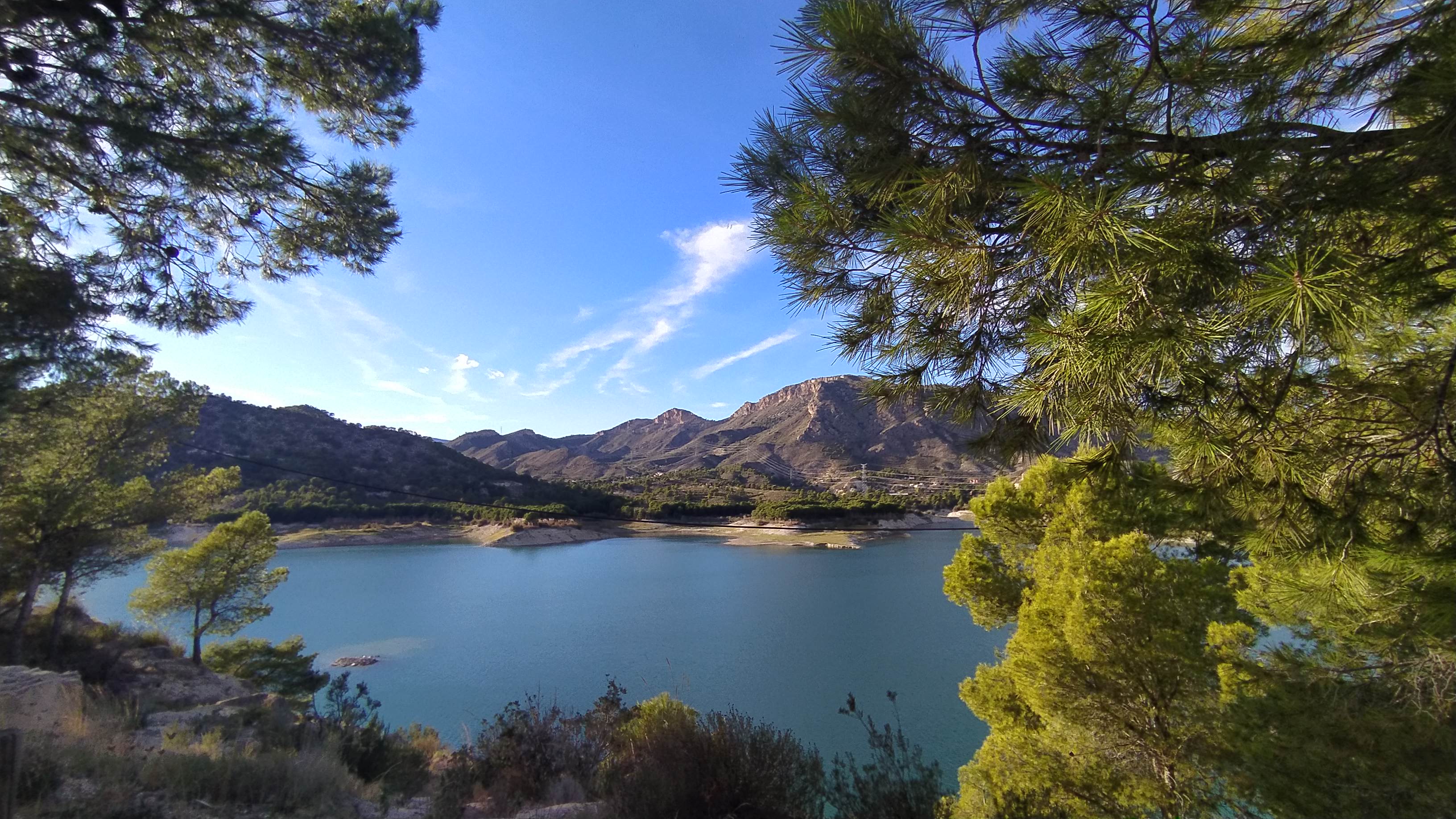 Walking Around Amadorio Lake...