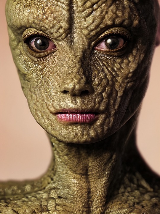 reptilian-humanoid-7623465_960_720.jpg