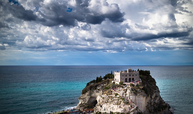 tropea-2035918_640.jpg