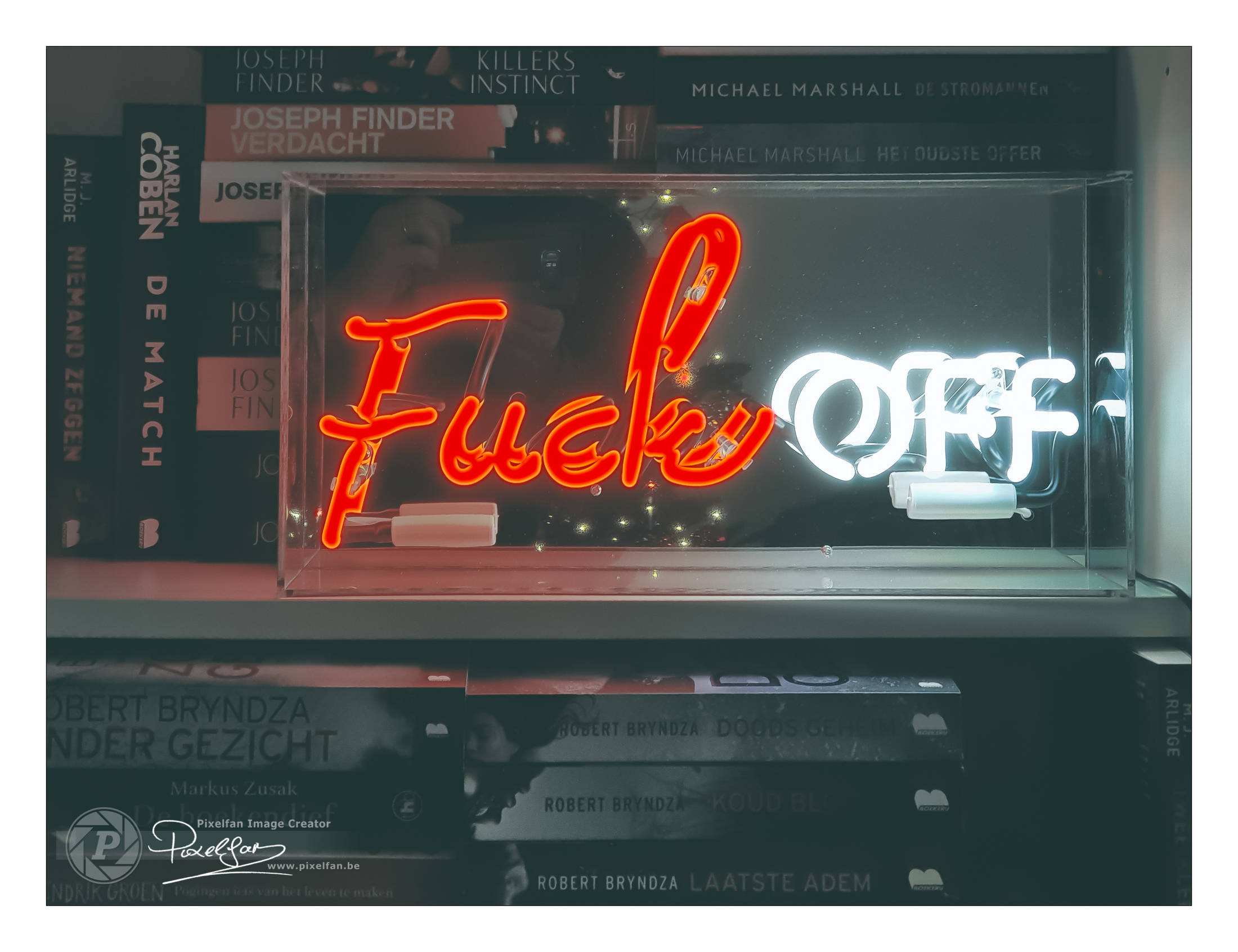 fuck_off_border_2200px.jpg