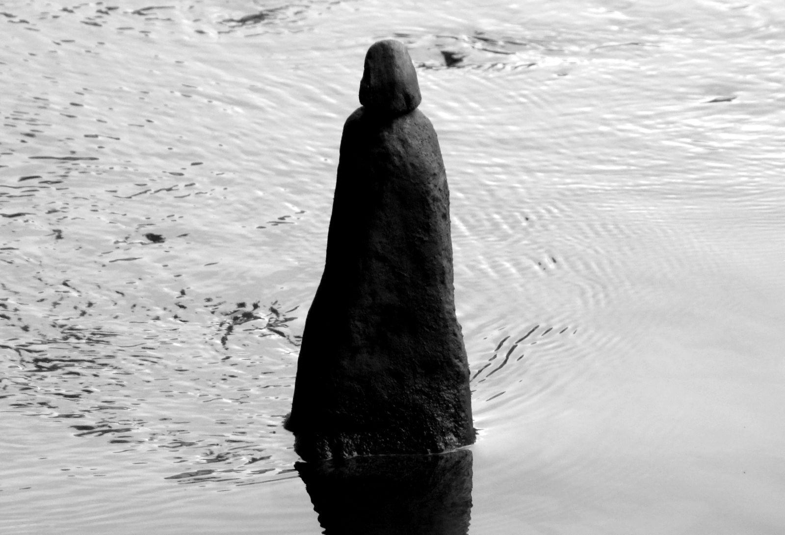 RD0206-Monolith.jpg