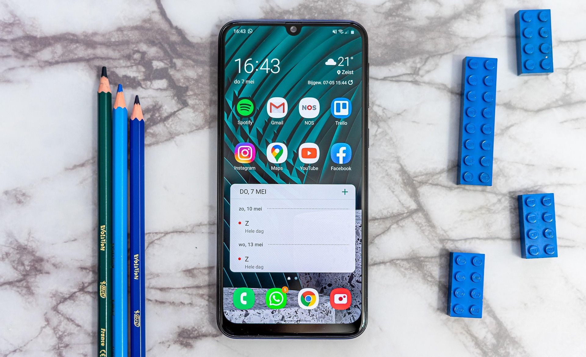 samsung-5188631_1920.jpg