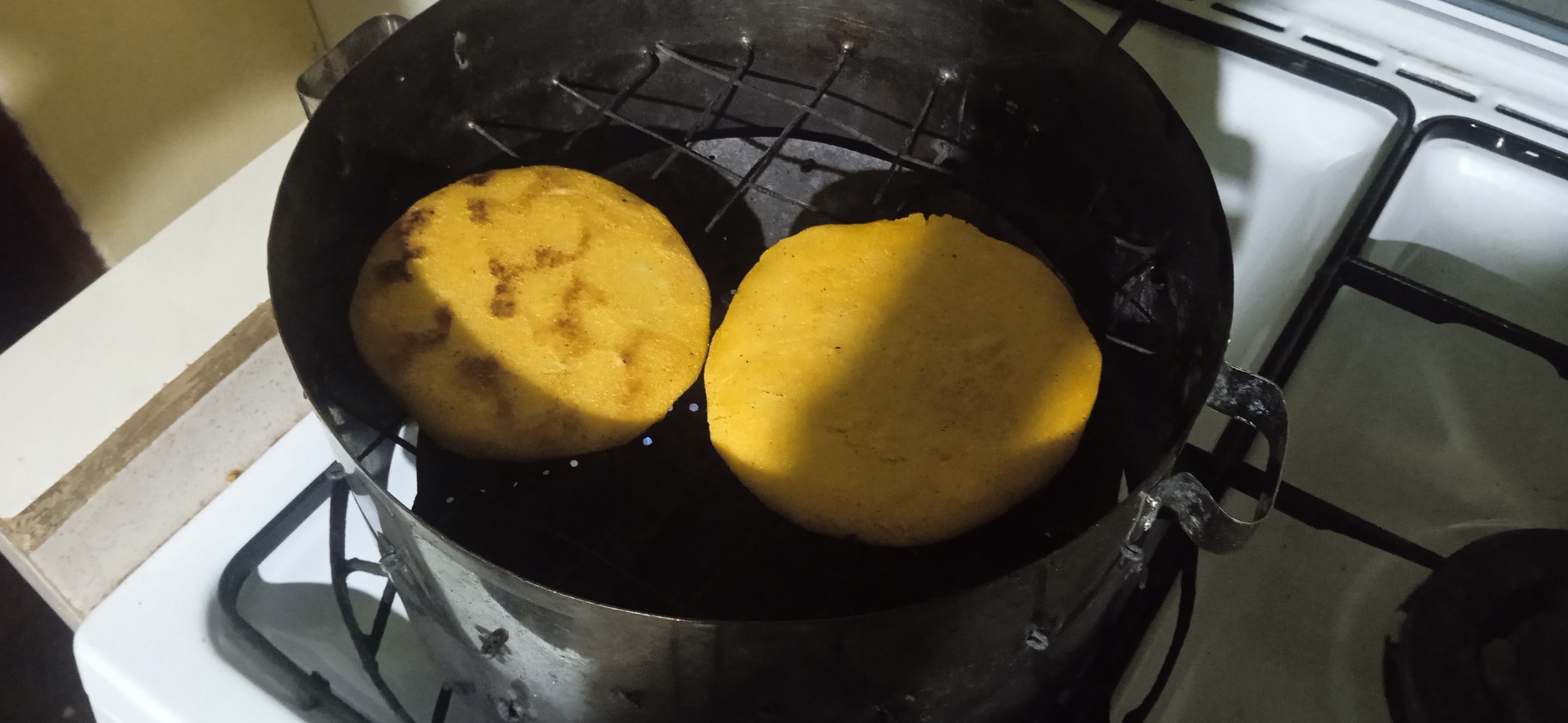 Un Sábado de Arepas en la Noche con mi Familia. 