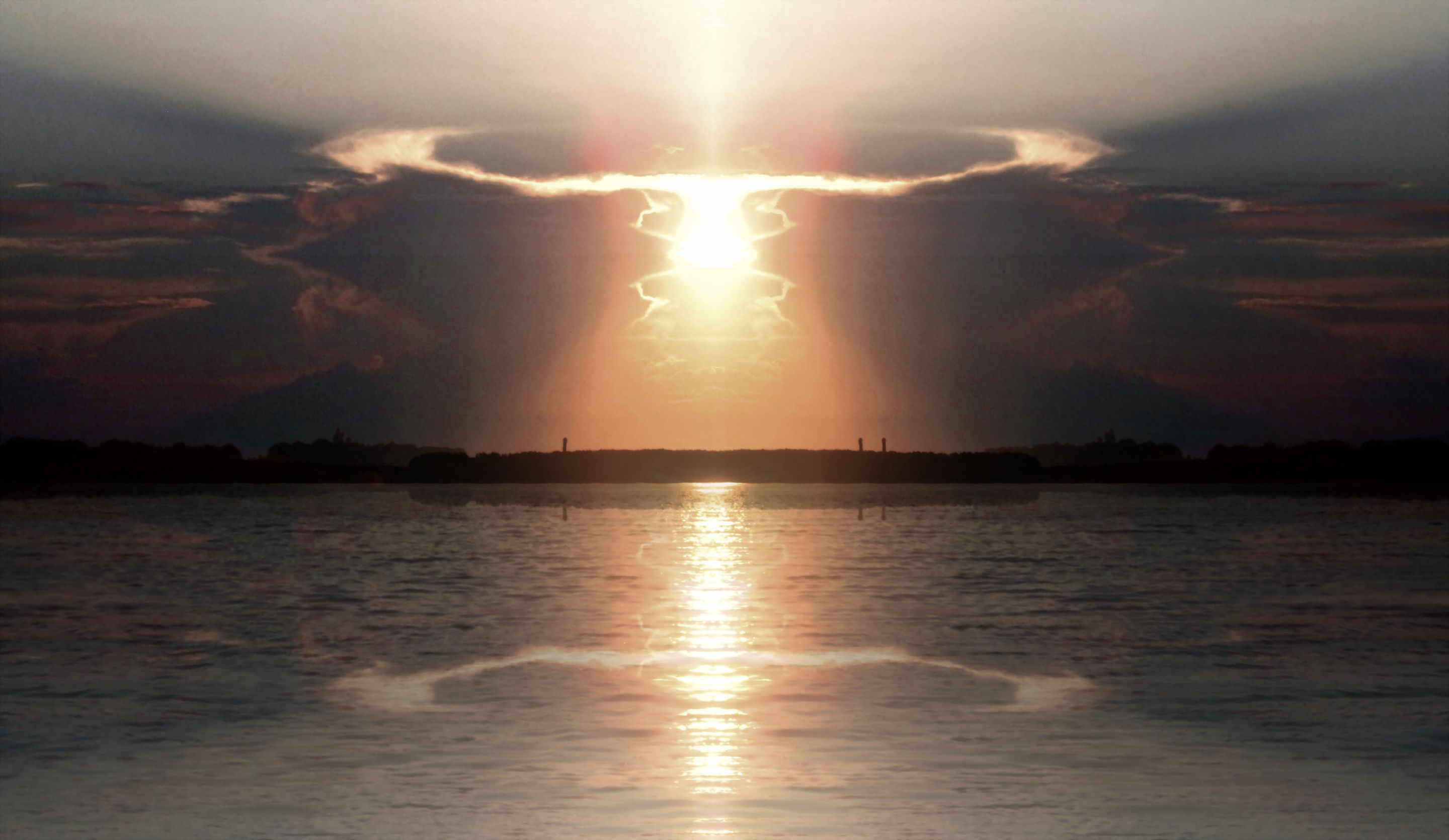 2 января заход солнца. Закат 16.02.2024. Закат с сессилиями Геншин. Rain in the distance.