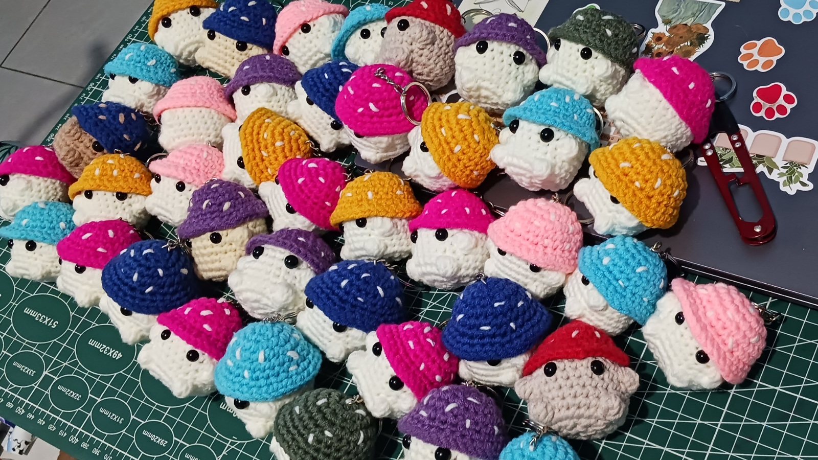 Crochet Mushroom Keychain (2).png