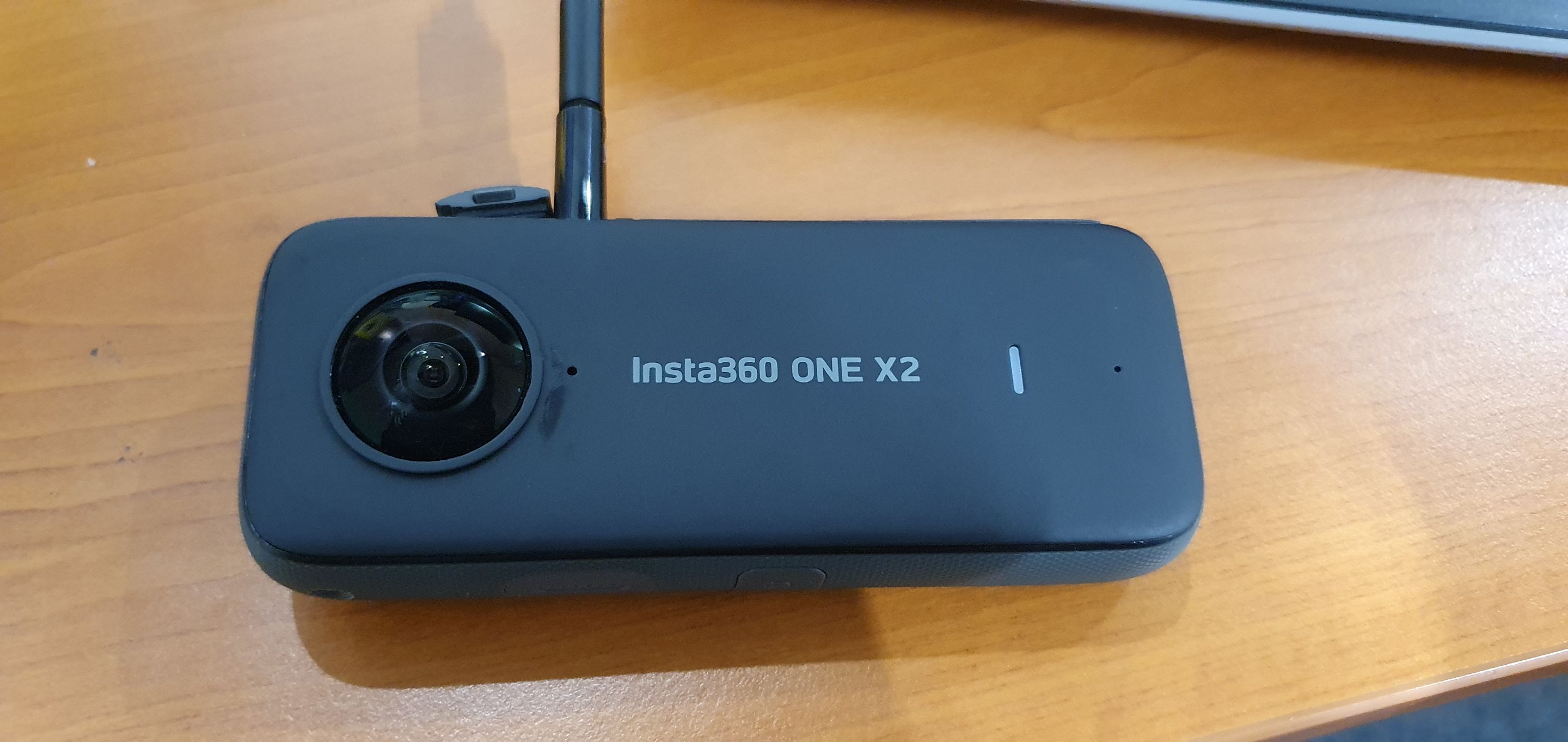 insta360_device.jpg