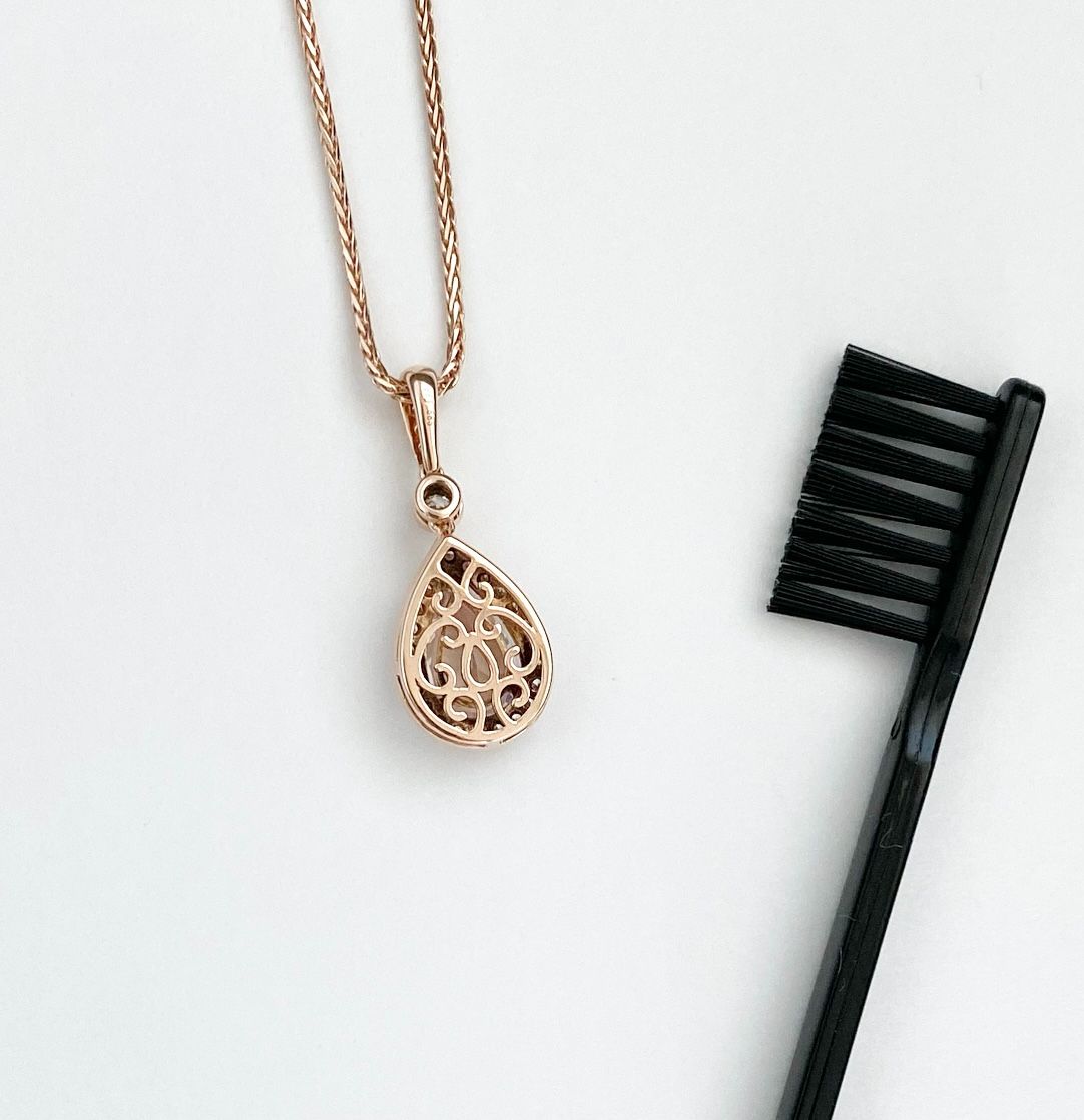 tips on cleaning jewelry and how to store jewelry 5.jpg