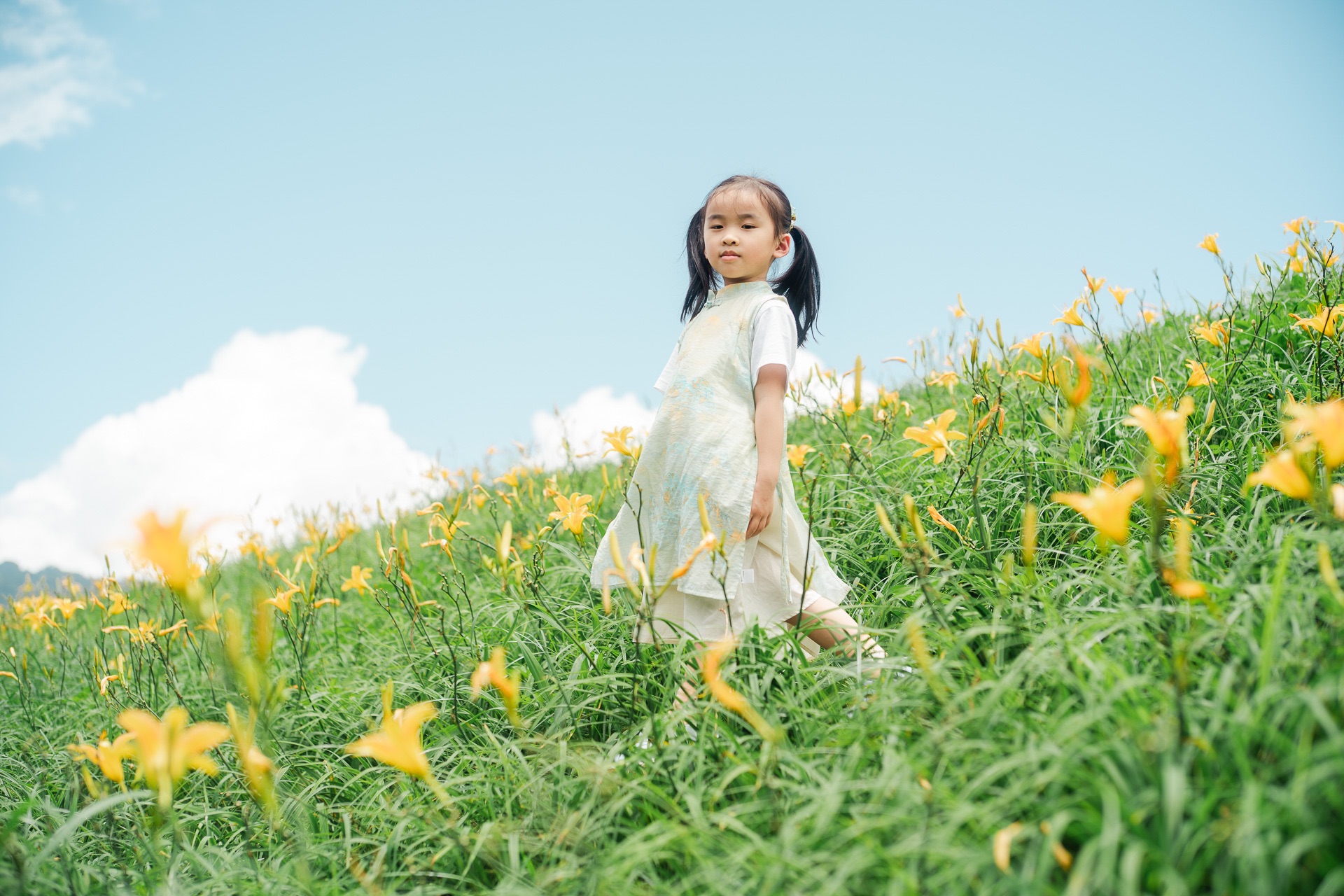 20250510-ILCE-7M3-A73…
Payout: 0.000 HBDFamily portraits in a field of flowers
2025-09-18 16:00![20250530-ILCE-7M3-A7307946.jpg