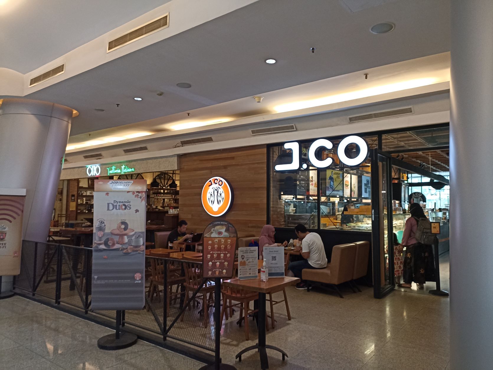 m_JCo 01.jpg