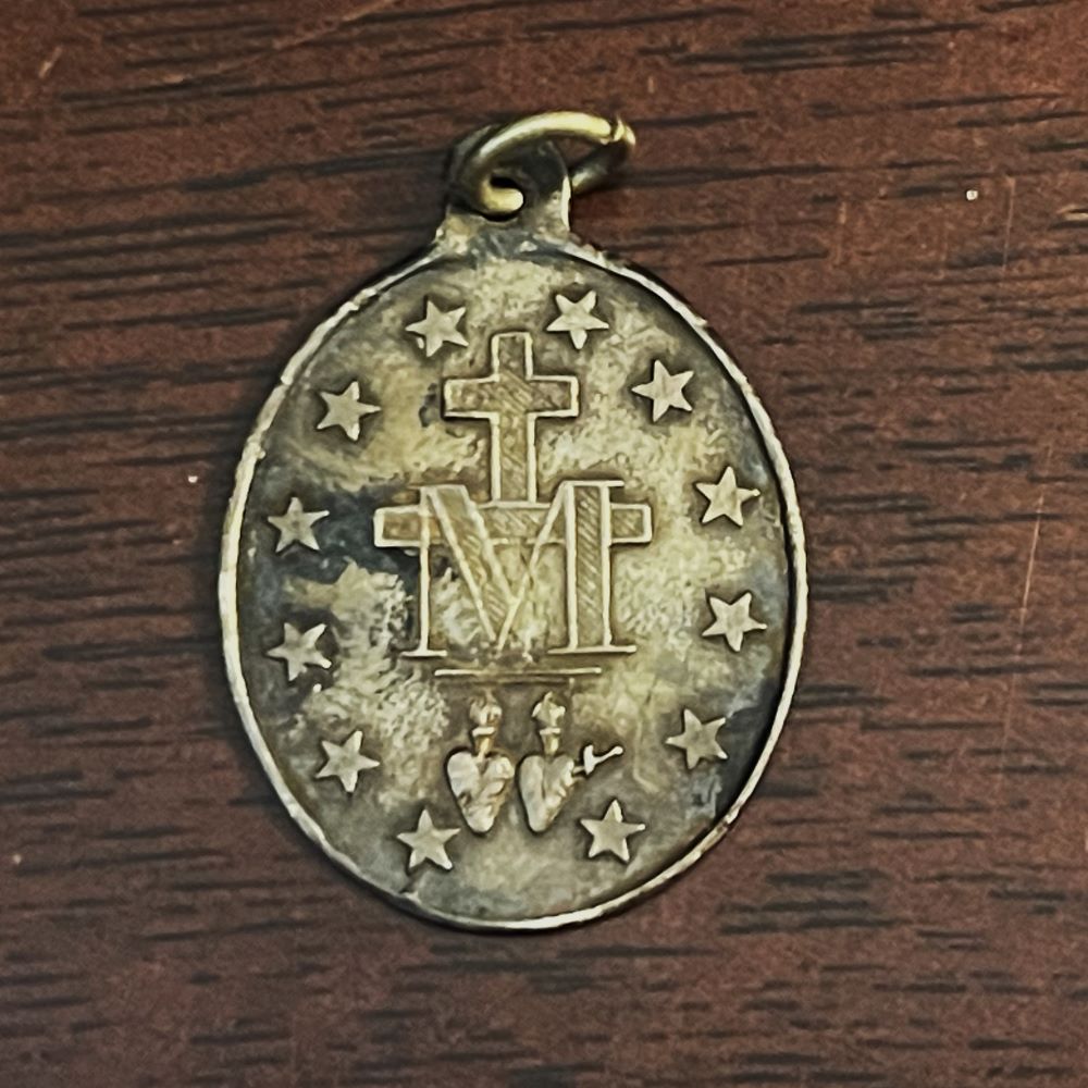 MedallionMary2.JPG