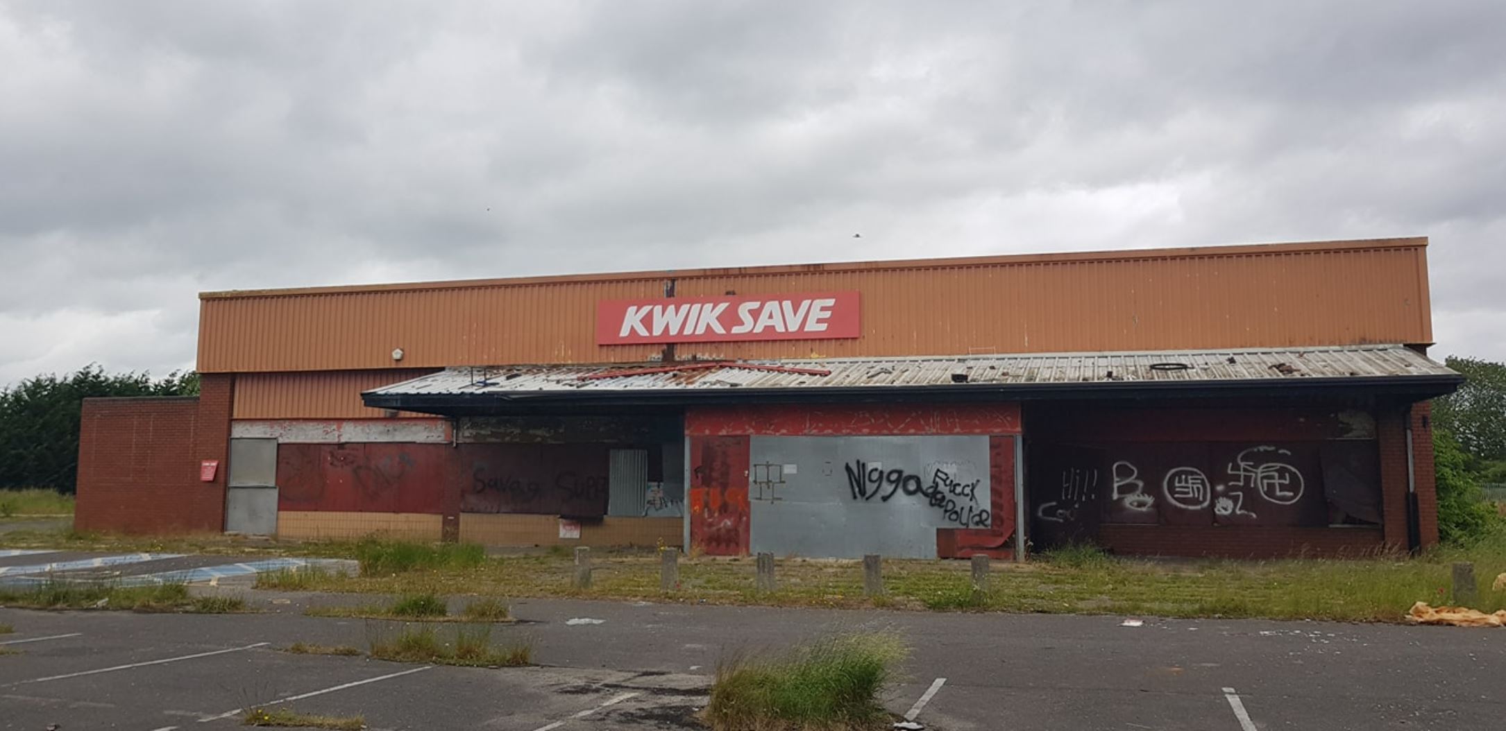 Kwiksave.JPG