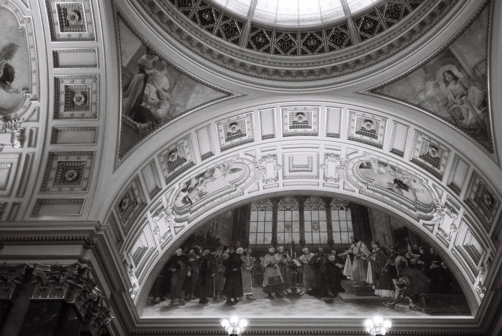 R1-01910-0005.jpg