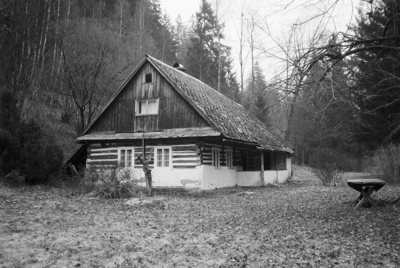 R1-03915-0028.jpg