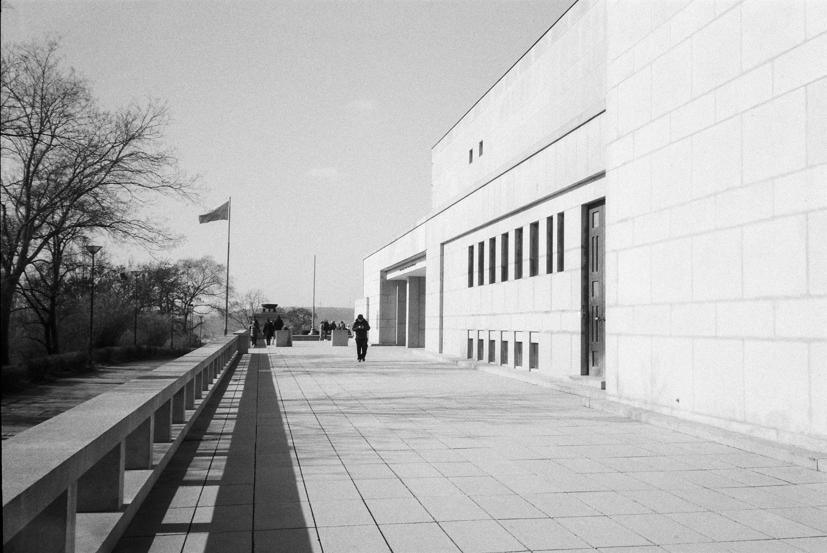 R1-02213-0016.jpg