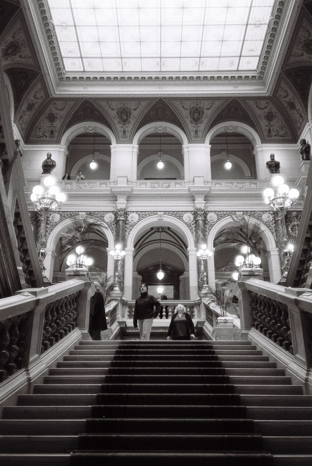 R1-01910-0003.jpg