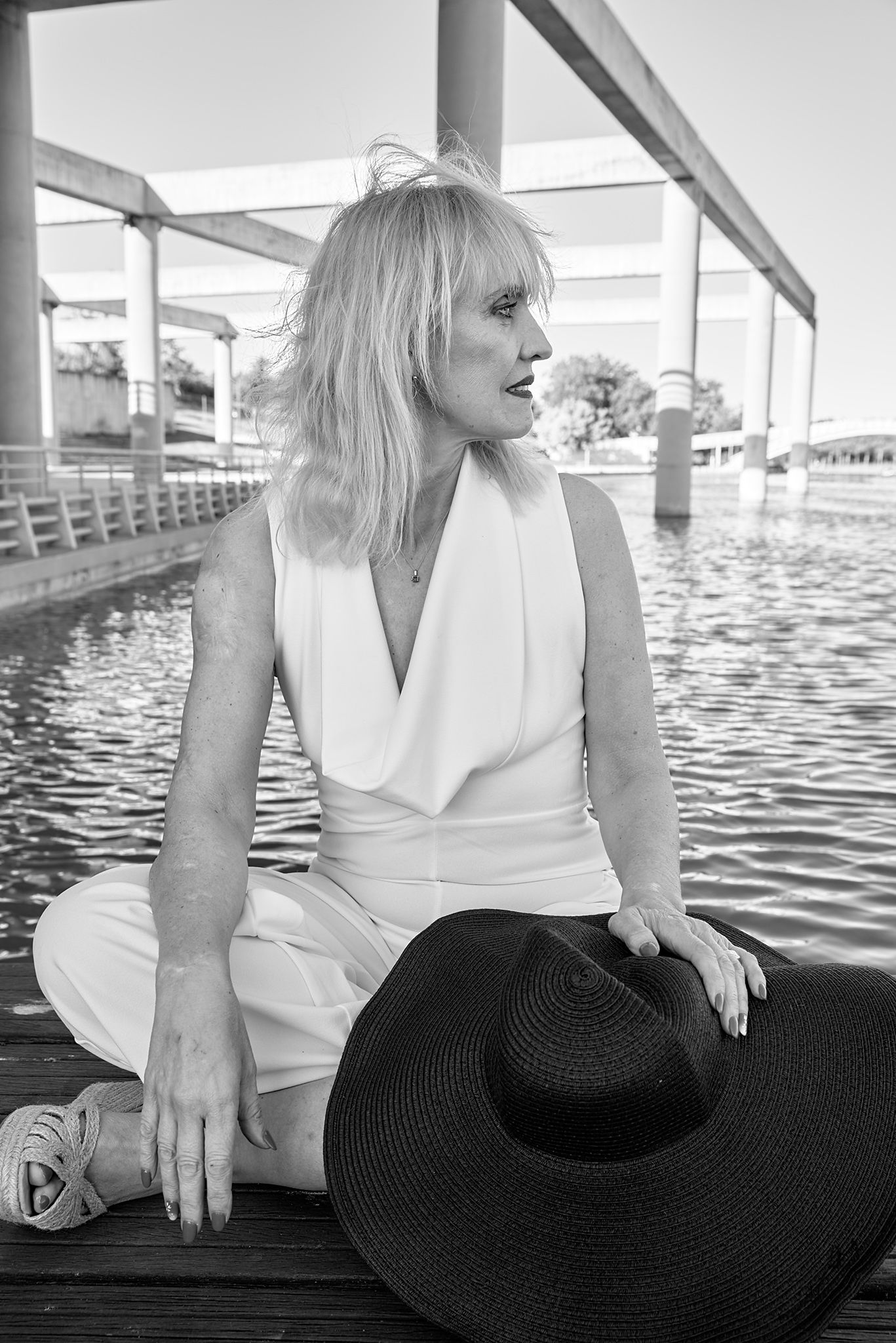 Sonia_embarcadero_4_blanco_y_n copia.jpg