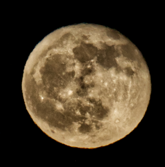 moon2.jpg