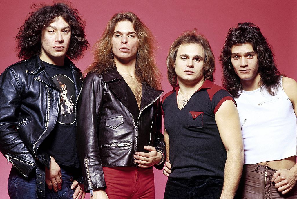 httpswww.sopitas.comwp-contentuploads202102historia-detras-jump-cancion-van-halen.png.jpg
