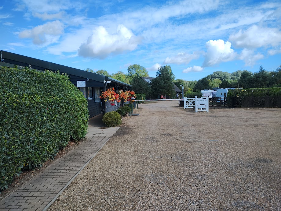 Camp shop