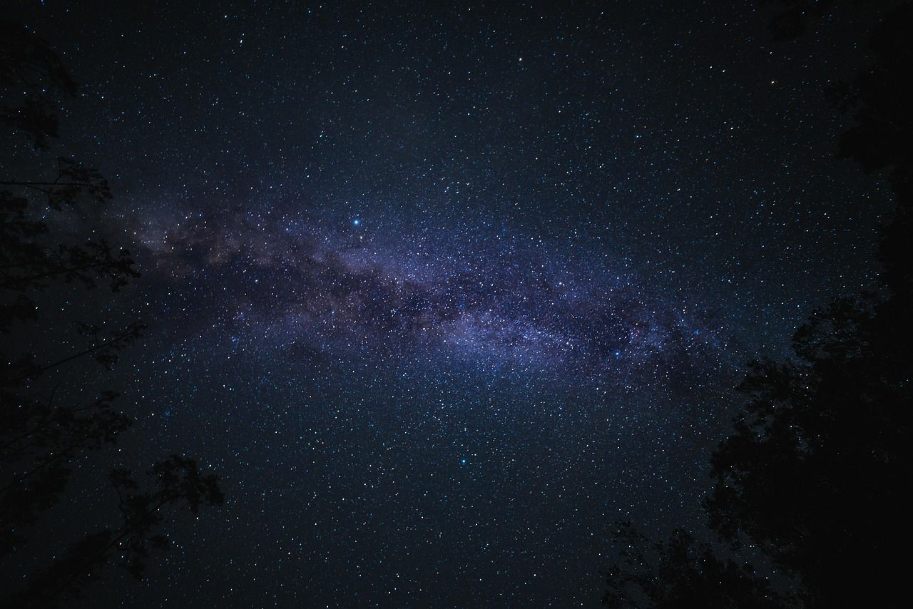 milkyway-8190232_1280.jpg