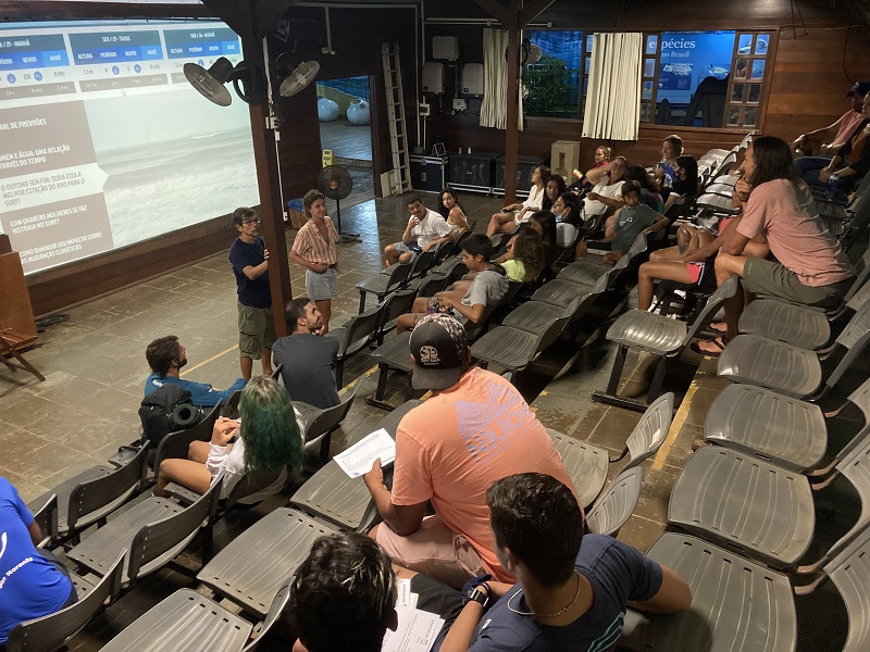 aula comunidade noronha.jpg