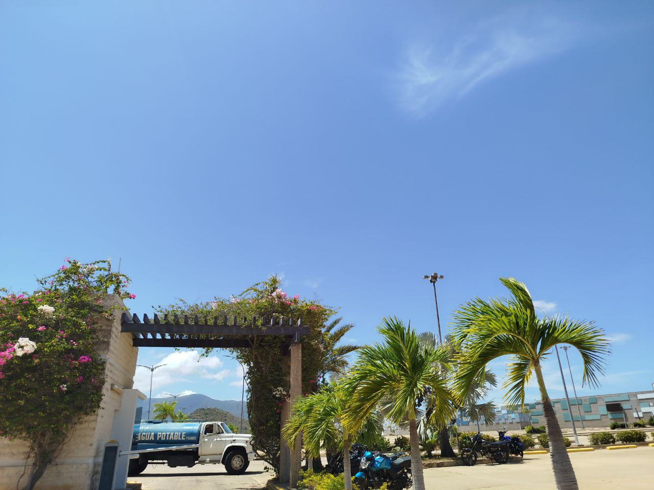 photo_2025-10-16_00-00-57 (2).jpg