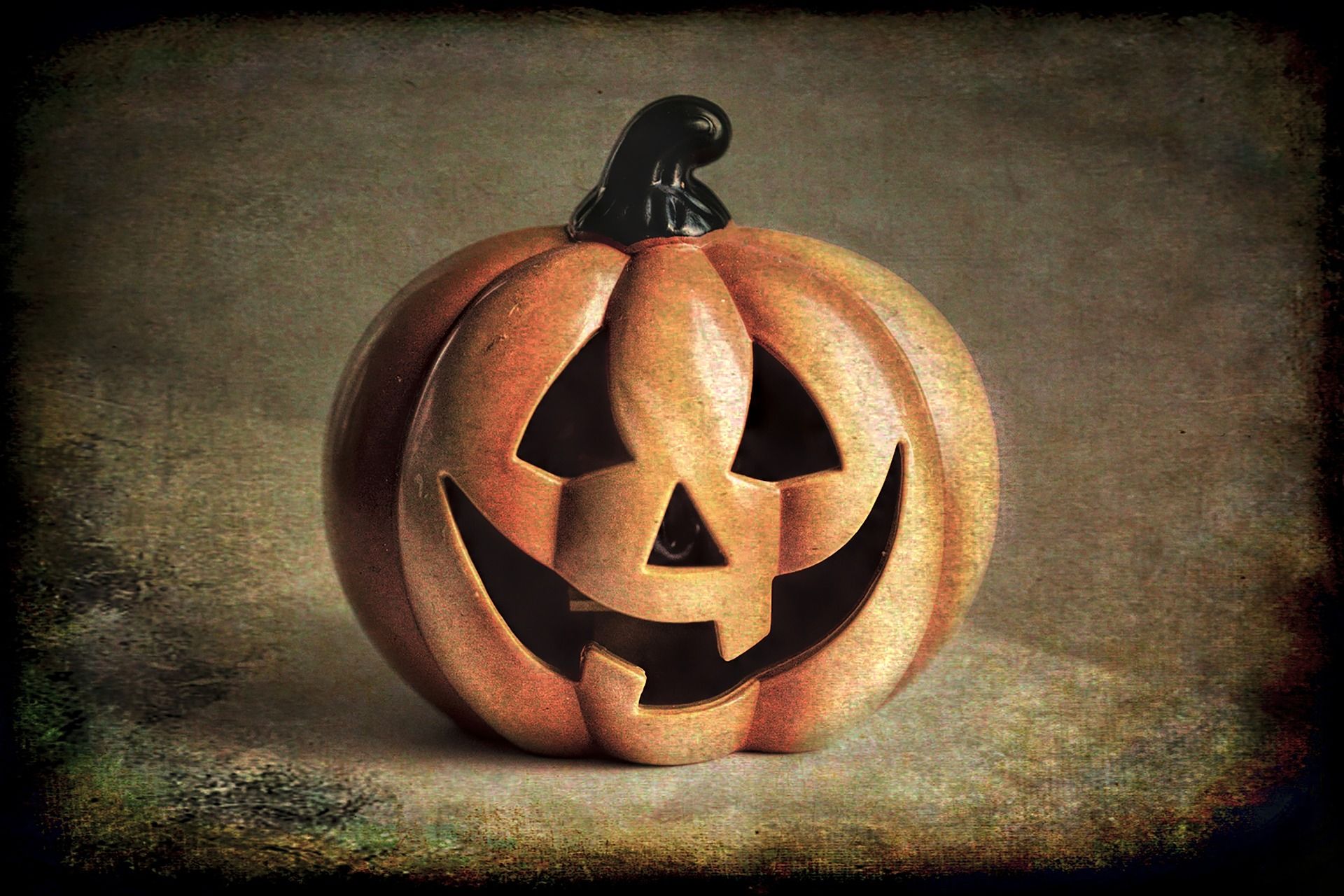 jack-o-lantern-gb00ce7cd7_1920.jpg