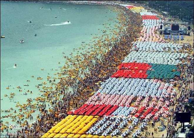 crowded beach.jpg