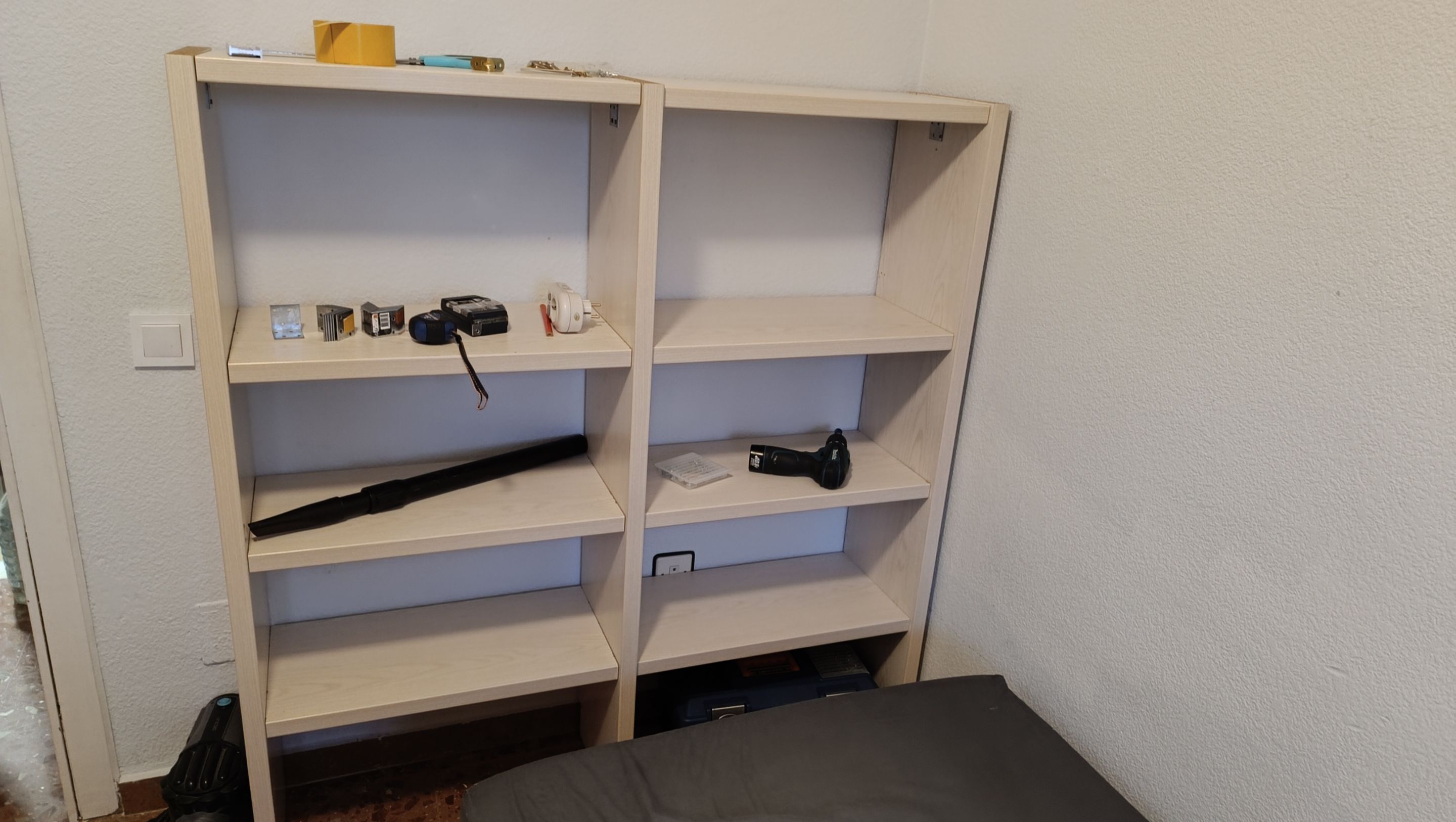 Free shelving unit (1).jpg
