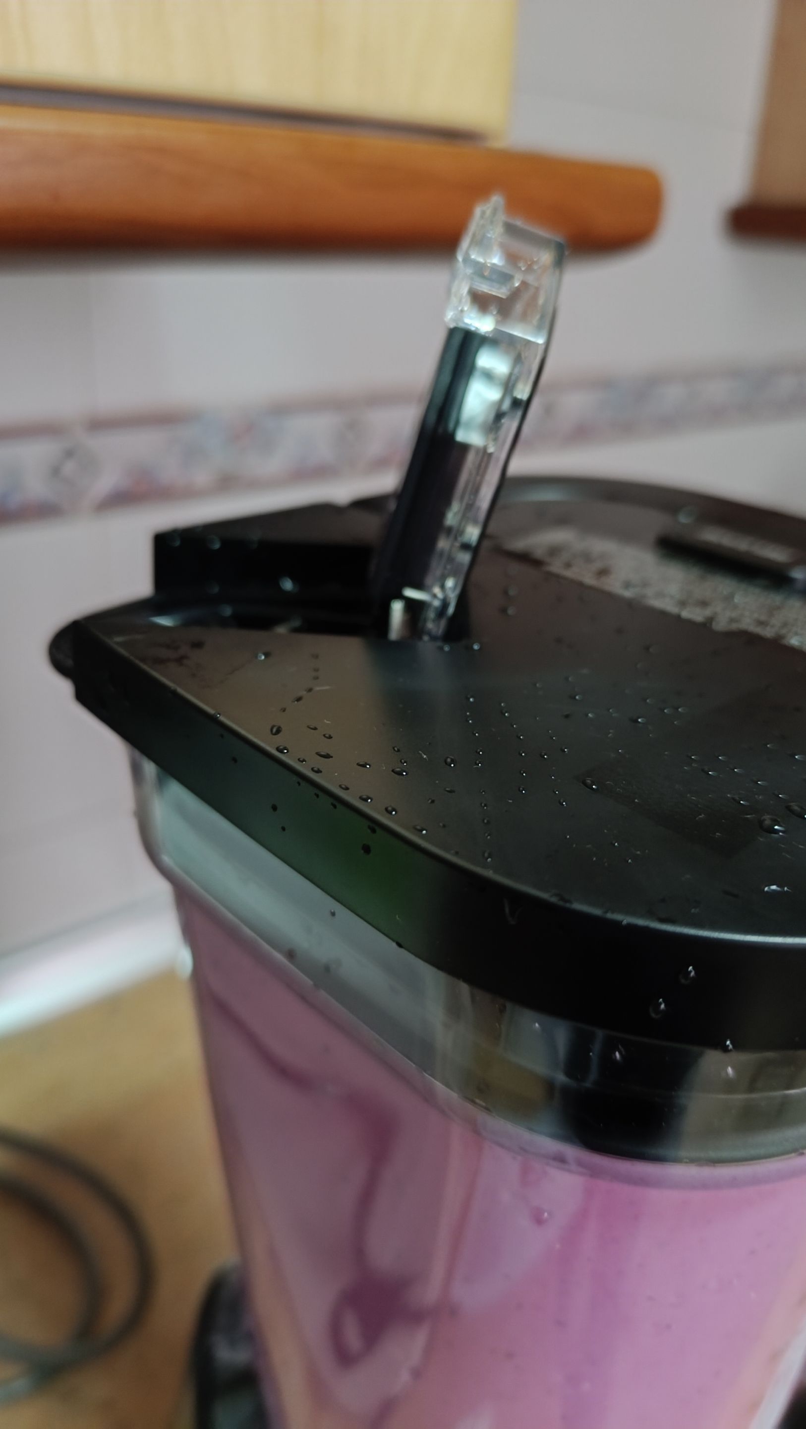 Ninja Detect Power Pro Blender 2 in 1 - Pitaya and banana smoothie (5).jpg