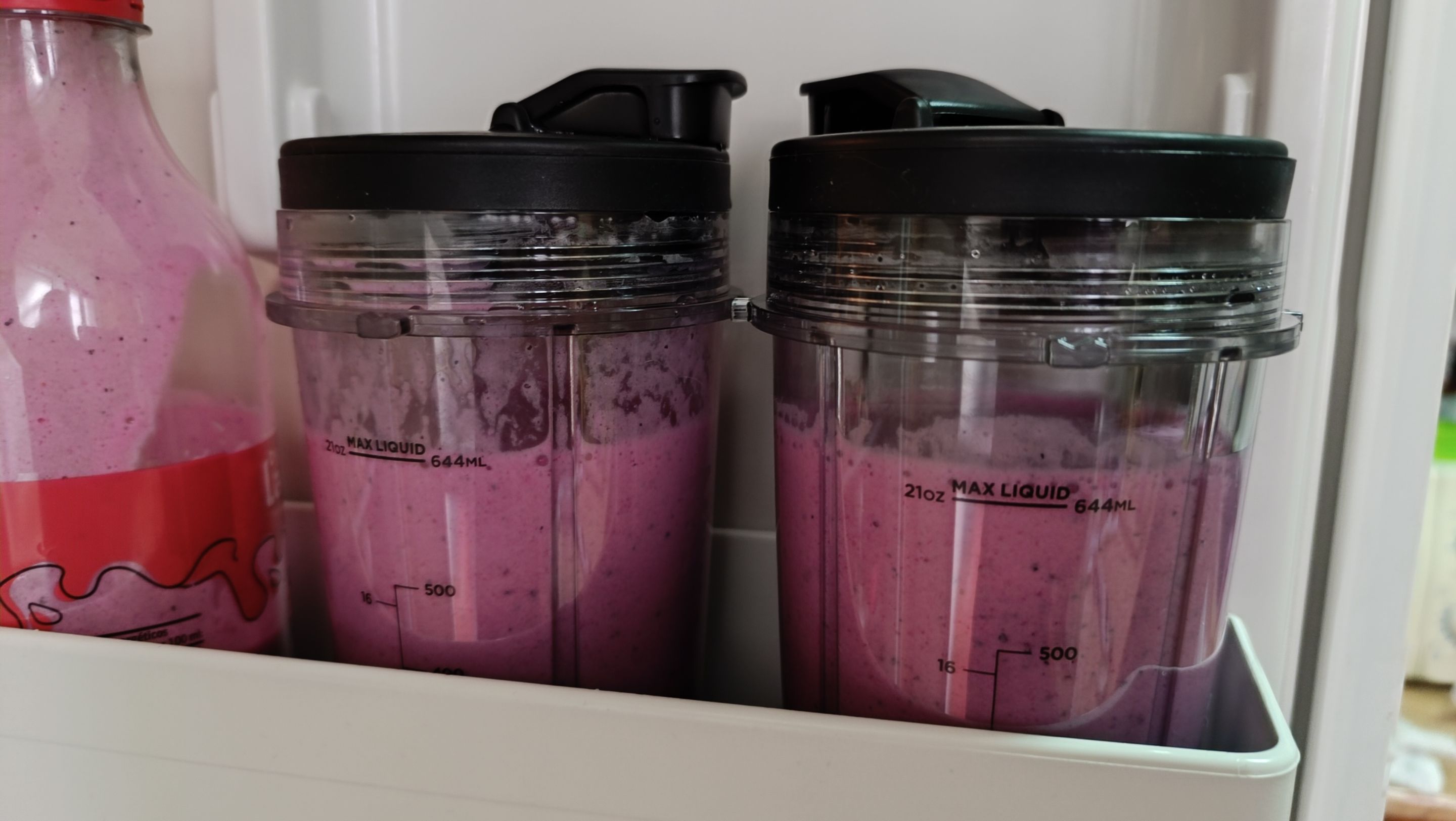 Ninja Detect Power Pro Blender 2 in 1 - Pitaya and banana smoothie (1).jpg