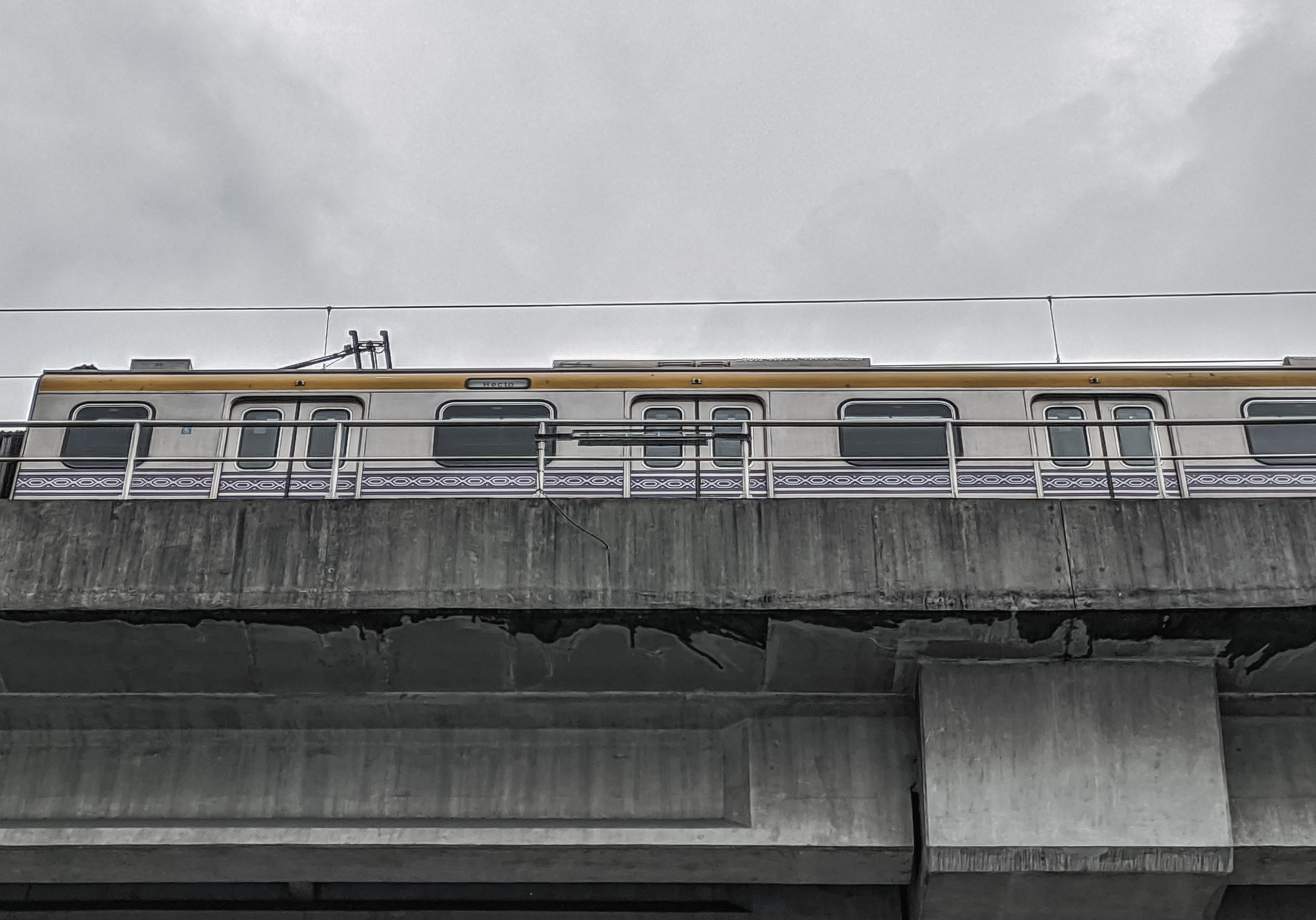 Used 1.jpg