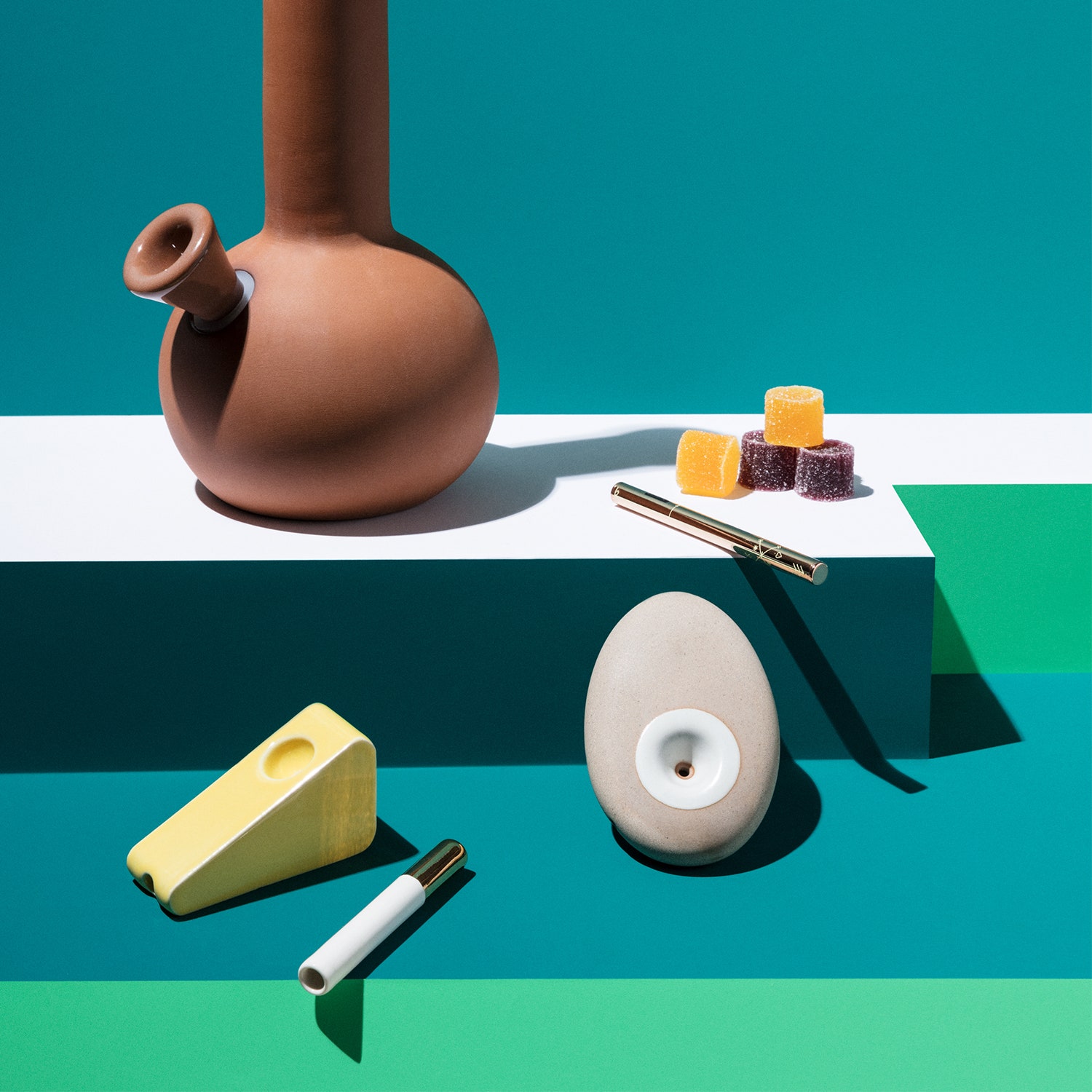 2018-03_GQ_weed-paraphernalia-best-stuff_16x9.jpg