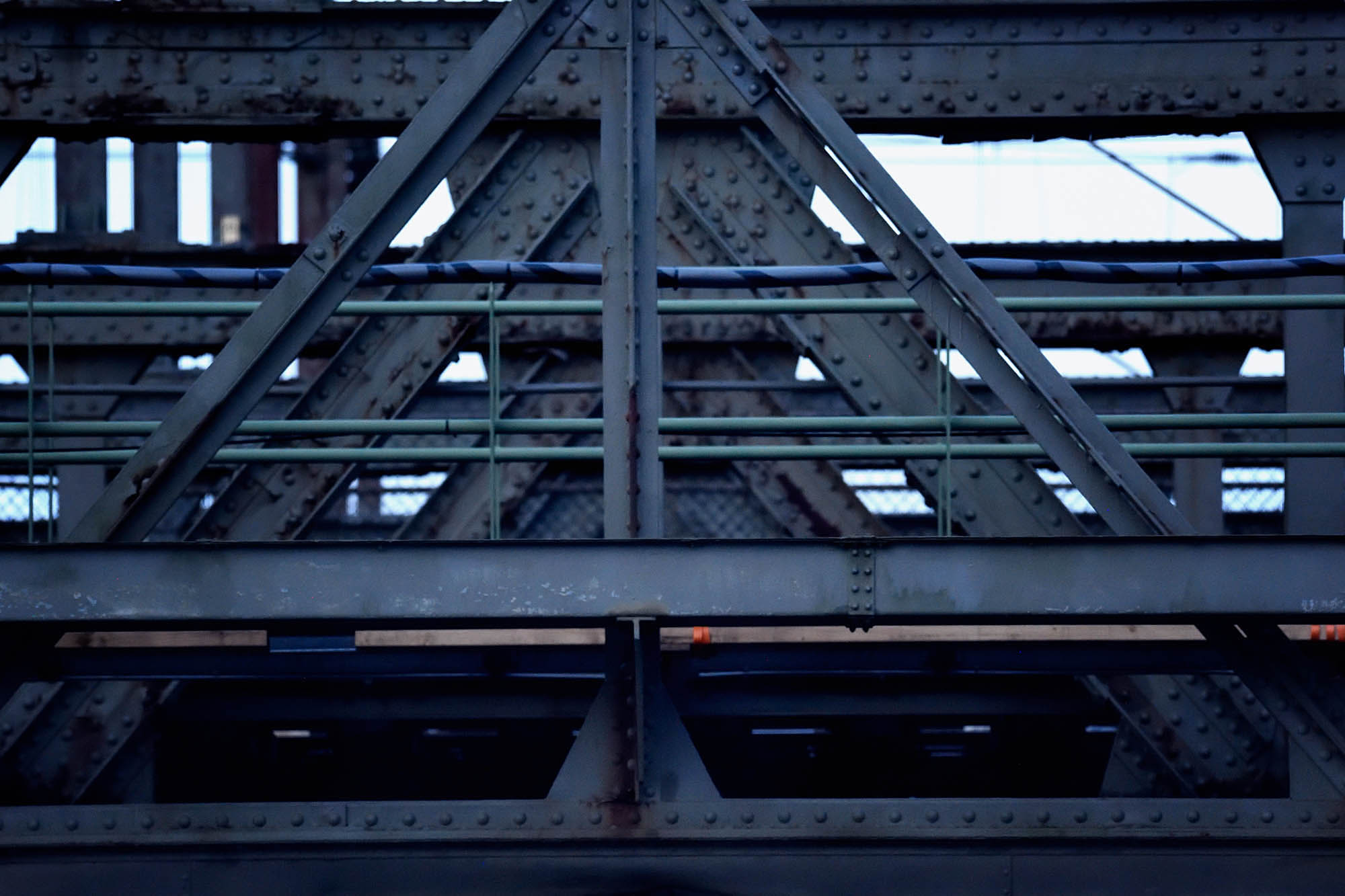 Tracks5.jpg