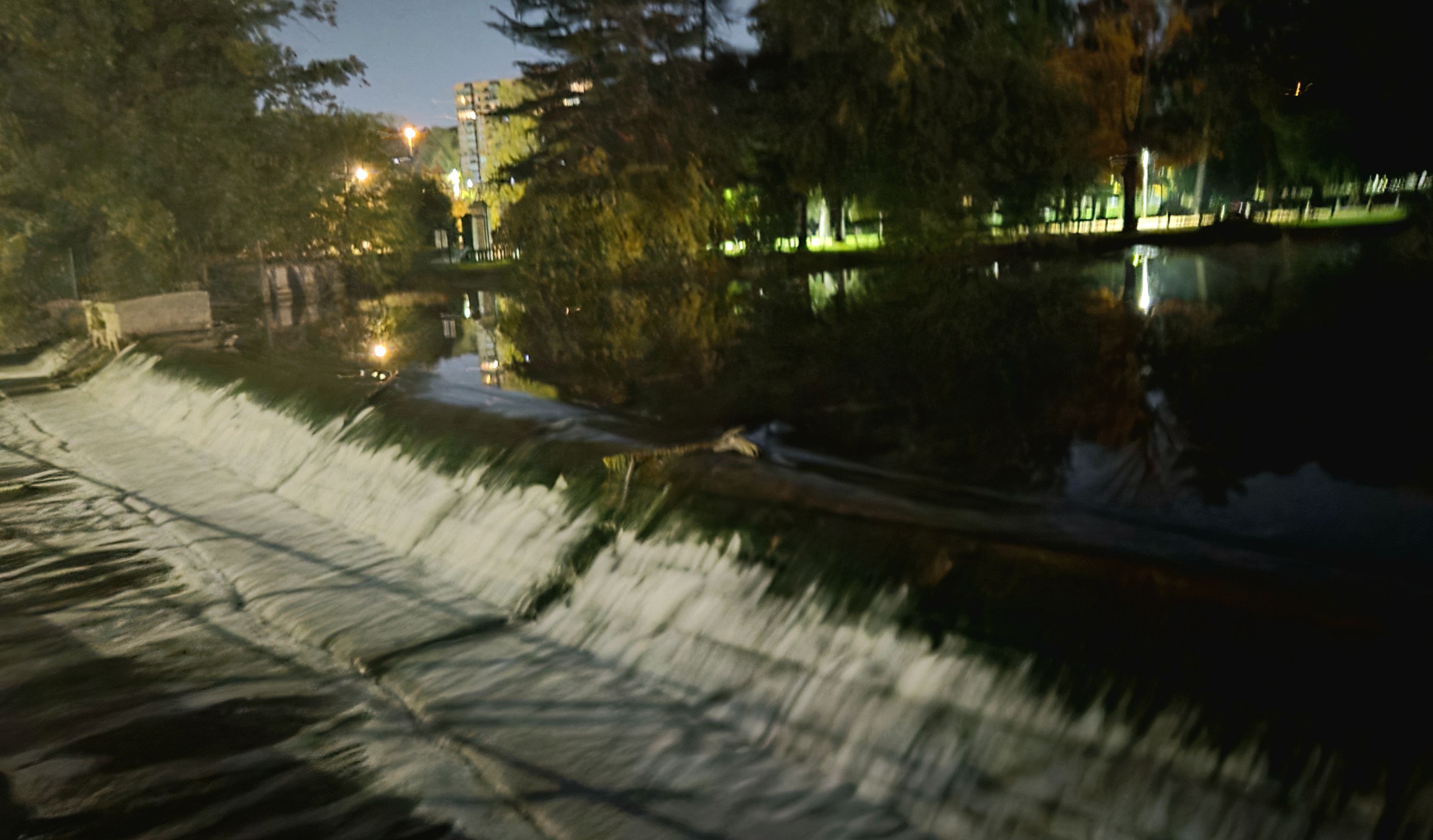 20251013_234605.jpg
