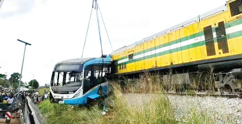 train-vs-bus.jpg