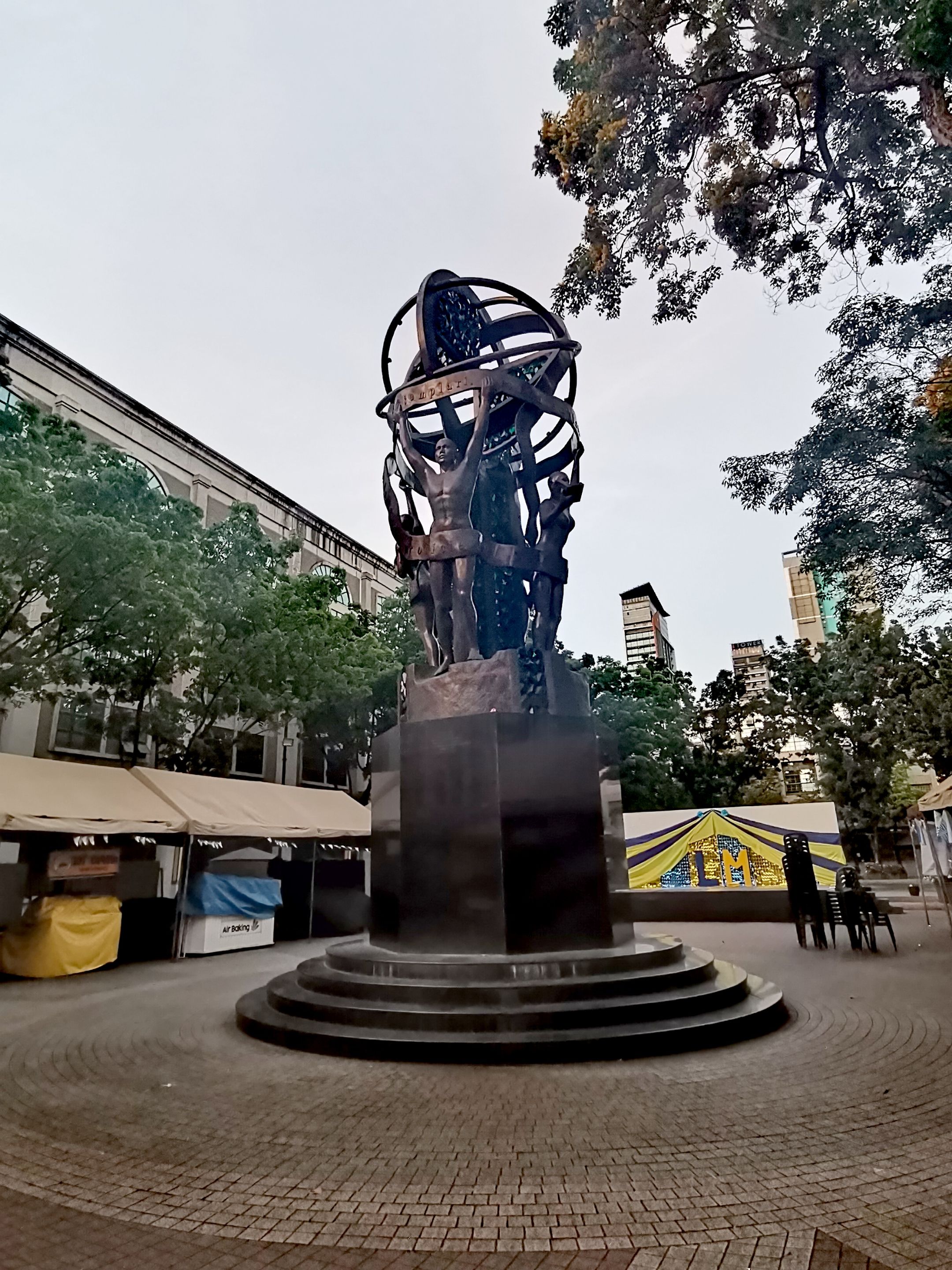 16. Quattromondial Monument.jpg