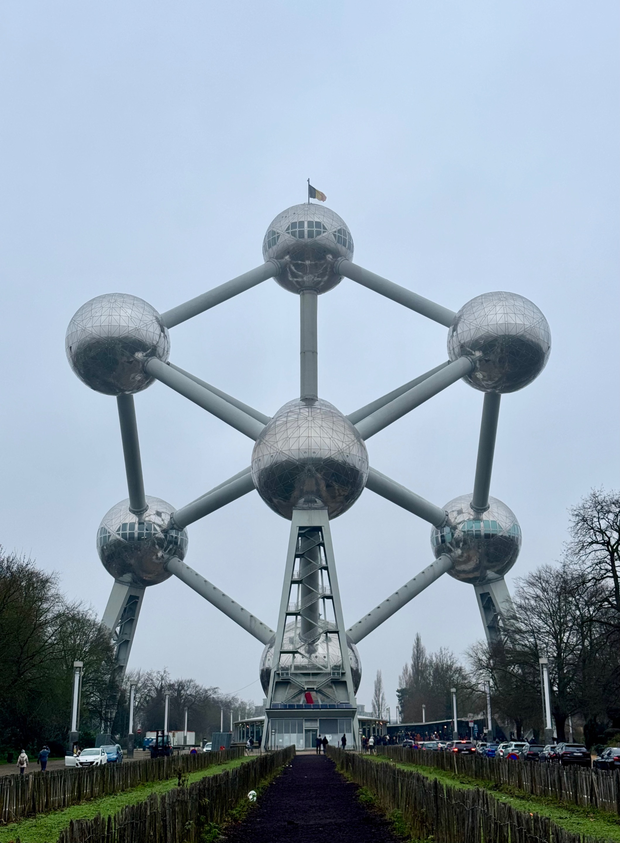 Al21 Restaurant-review-photo-by-warman2…
Payout: 0.000 HBDFrom Atom to Icon – The Futuristic Heart of Brussels
2025-05-07 16:11![IMG_2889.jpeg