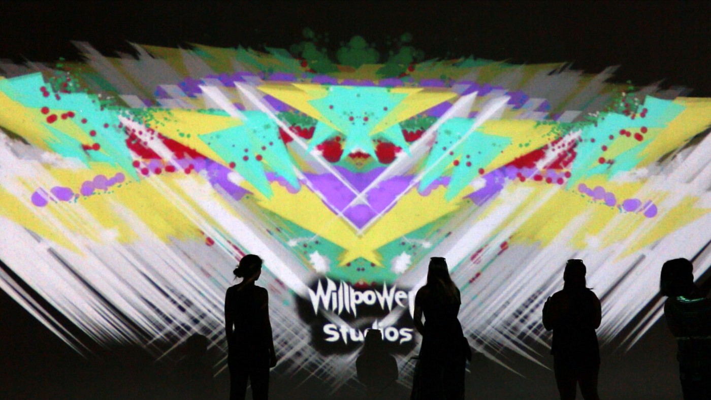 wave+yell-willpower-studios-immersive-interactive-installation-02.jpg