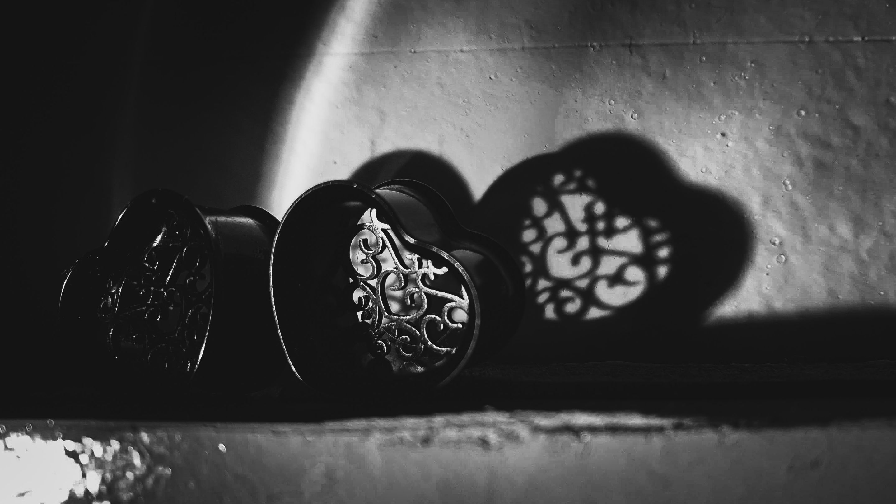 Heart-shaped shadows