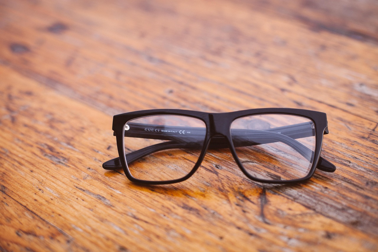eyeglasses-1867173_1280.jpg